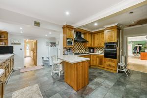 Kitchen- click for photo gallery